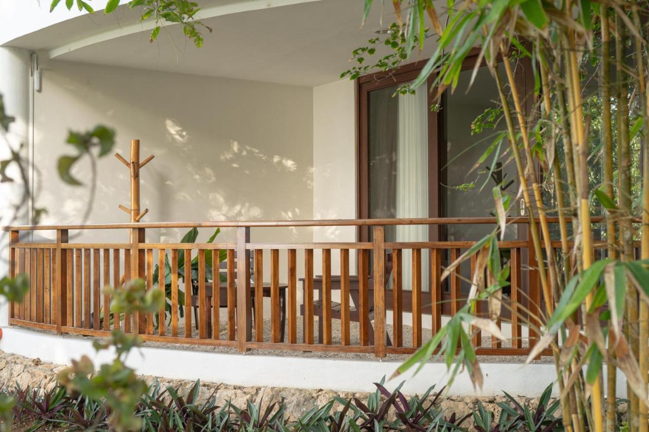 Amun Ini Beach Resort & Spa Anda  Buitenkant foto