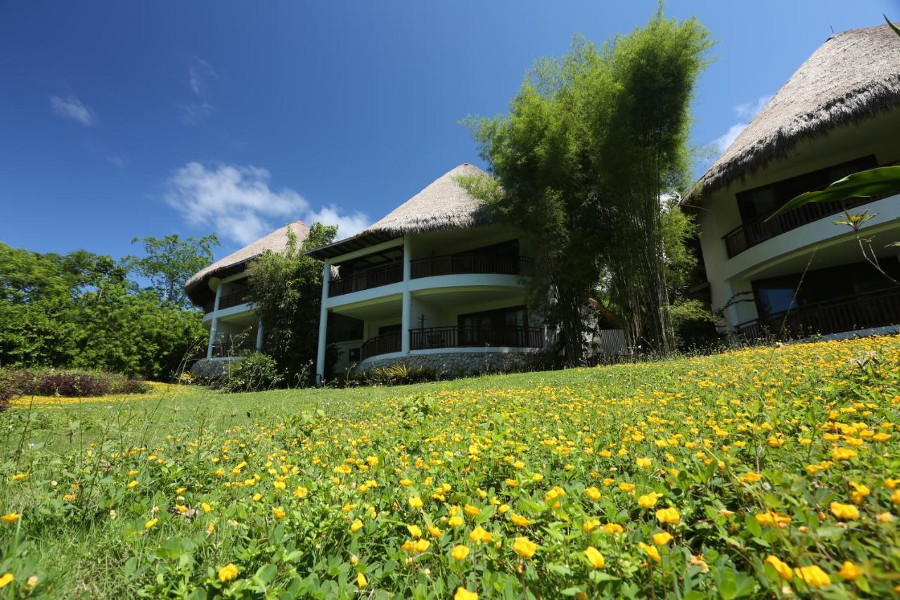 Amun Ini Beach Resort & Spa Anda  Buitenkant foto